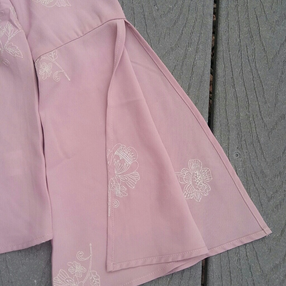 SOLD. NWT Francesca's Pink Blouse - Picture 3 of 4